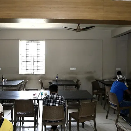 Hotel Jp Grand-3